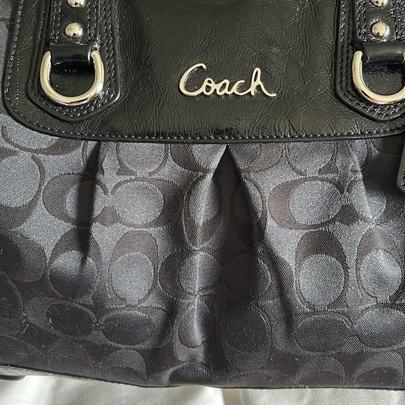 Large Coach Sachel/Shoulder Bag-Exc Condition - Picture 3 of 15